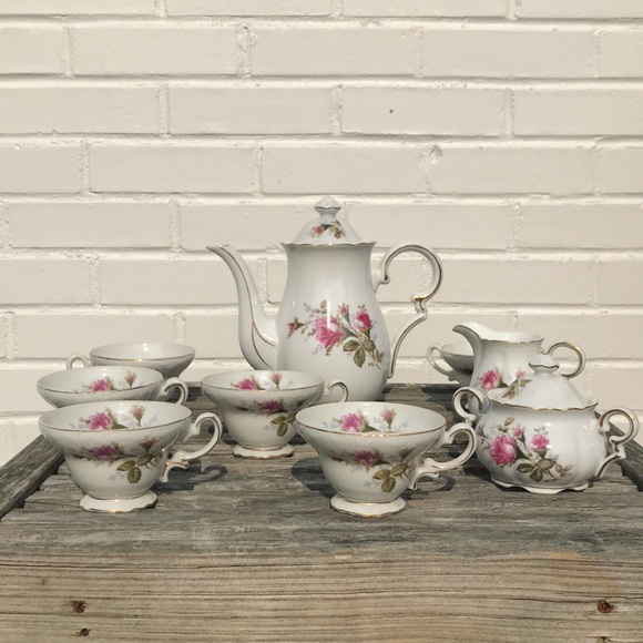 Vintage tea set English rose teapot and teacups china - Picture 3 of 7